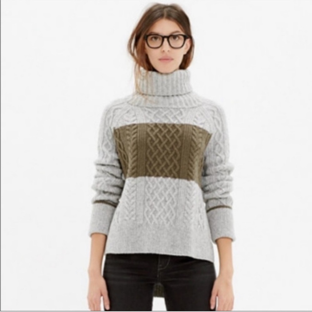 Madewell | Small Cityblock Chunky Knit Sweater size Medium Gray Army Green